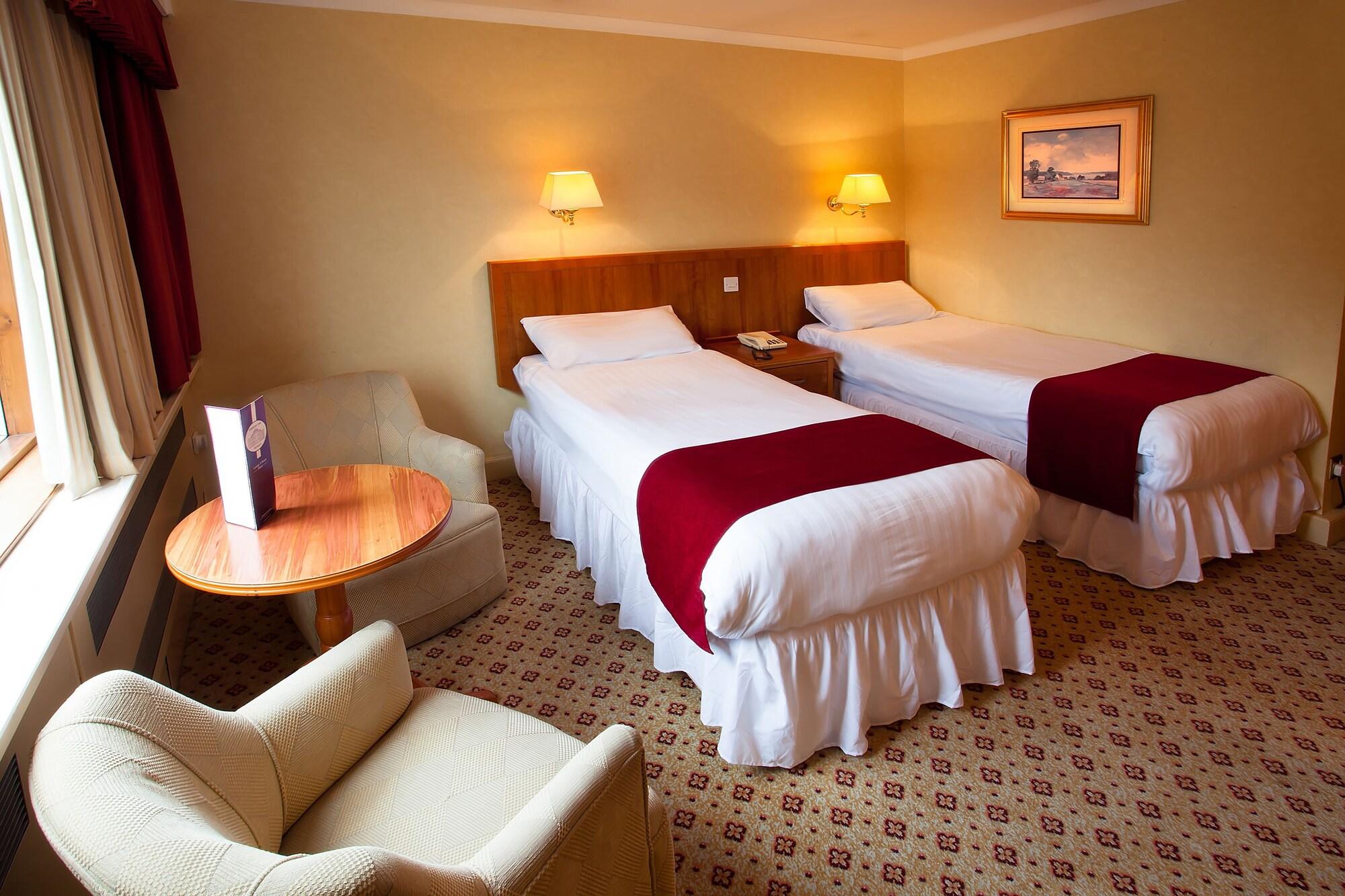 Britannia Daresbury Park Hotel & Spa Warrington Екстериор снимка